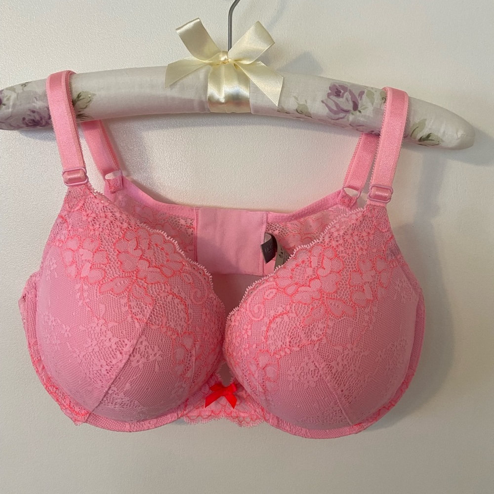 Victoria's Secret Pink Lace Bra